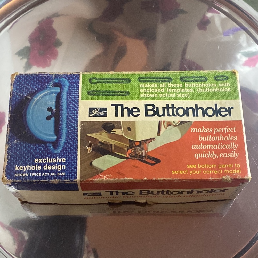 Buttonholer - Picture 4 of 4